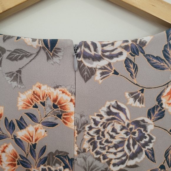 Banana Republic Floral Dress - Picture 6 of 8